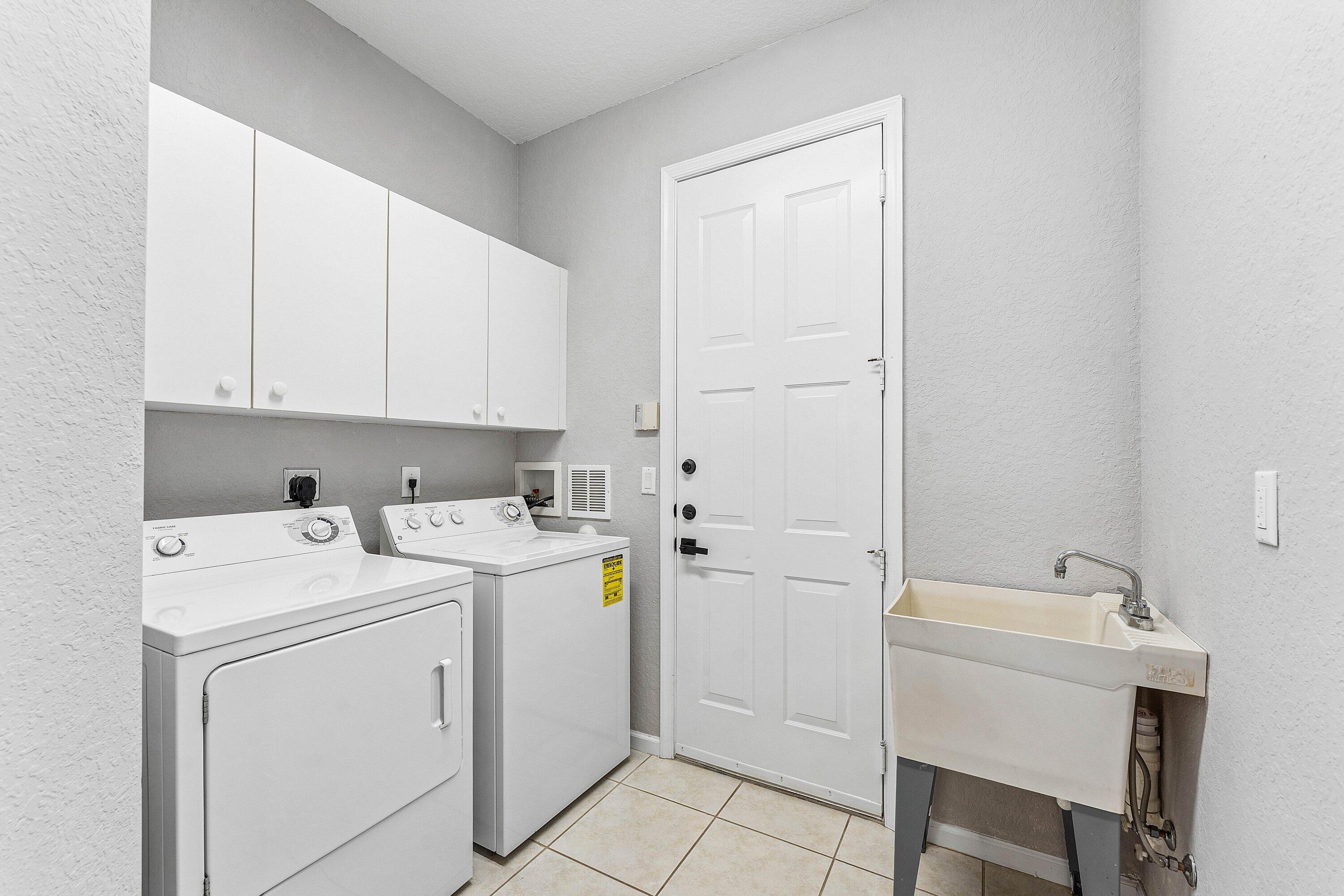 BAYWINDS - Residential