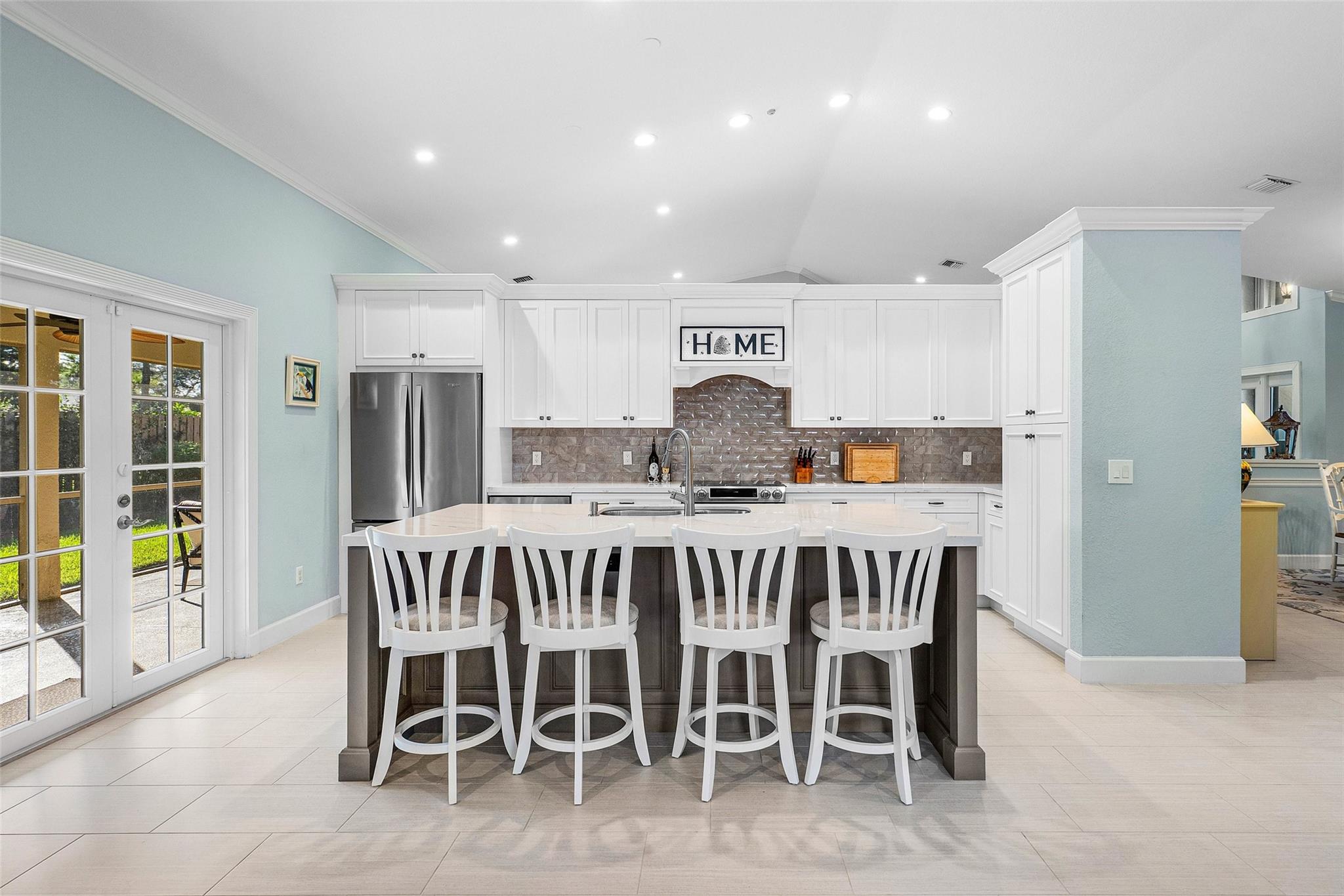 2855 HAMPTON CIRCLE E