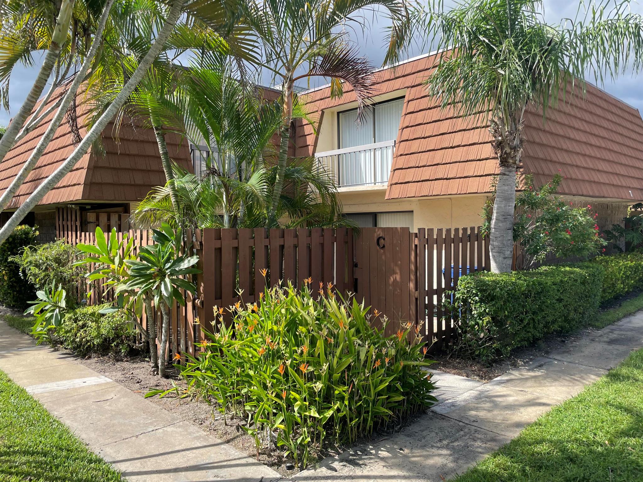 JUPITER PLANTATION FIRST - Residential Lease