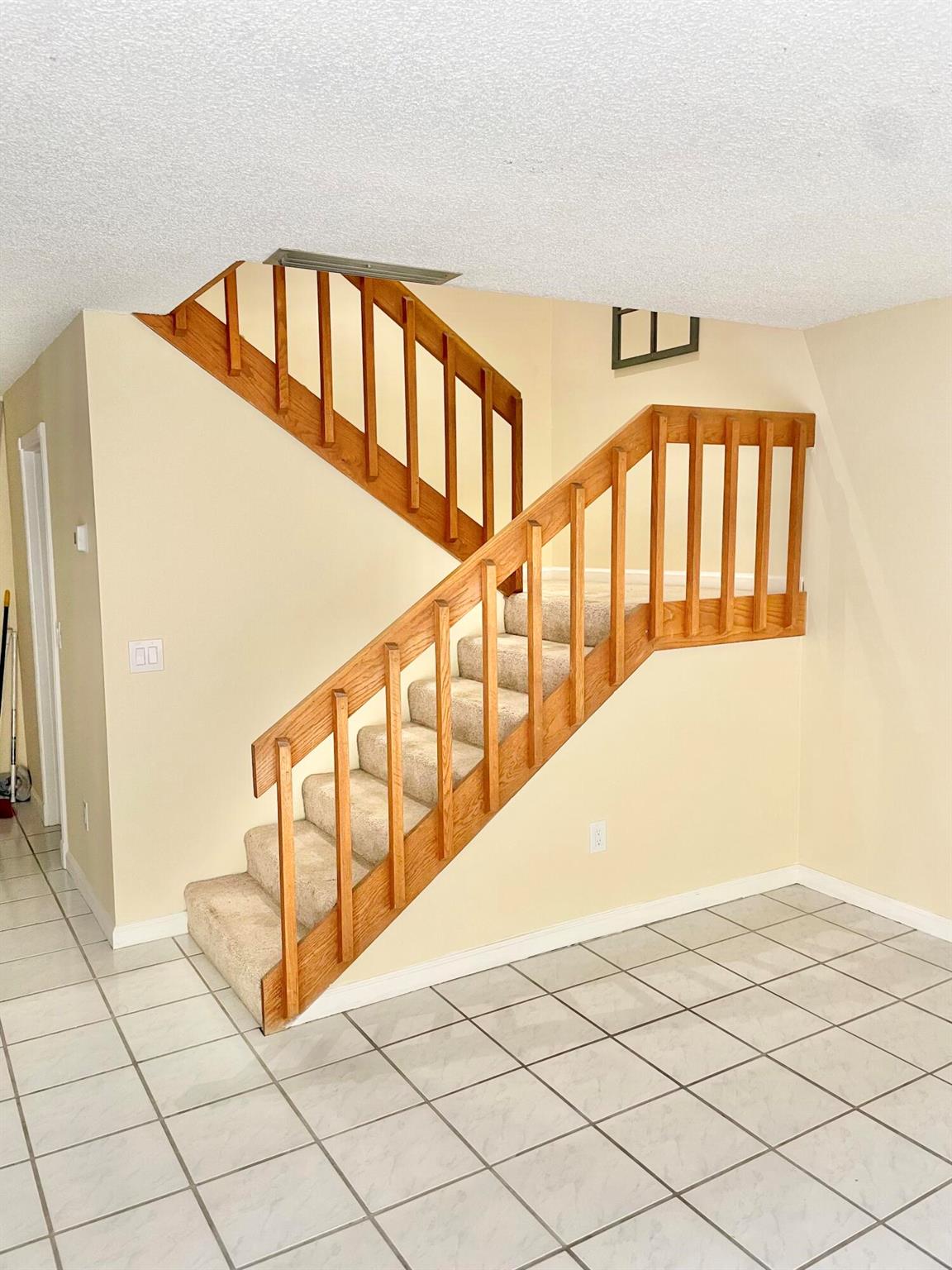 JUPITER PLANTATION FIRST - Residential Lease