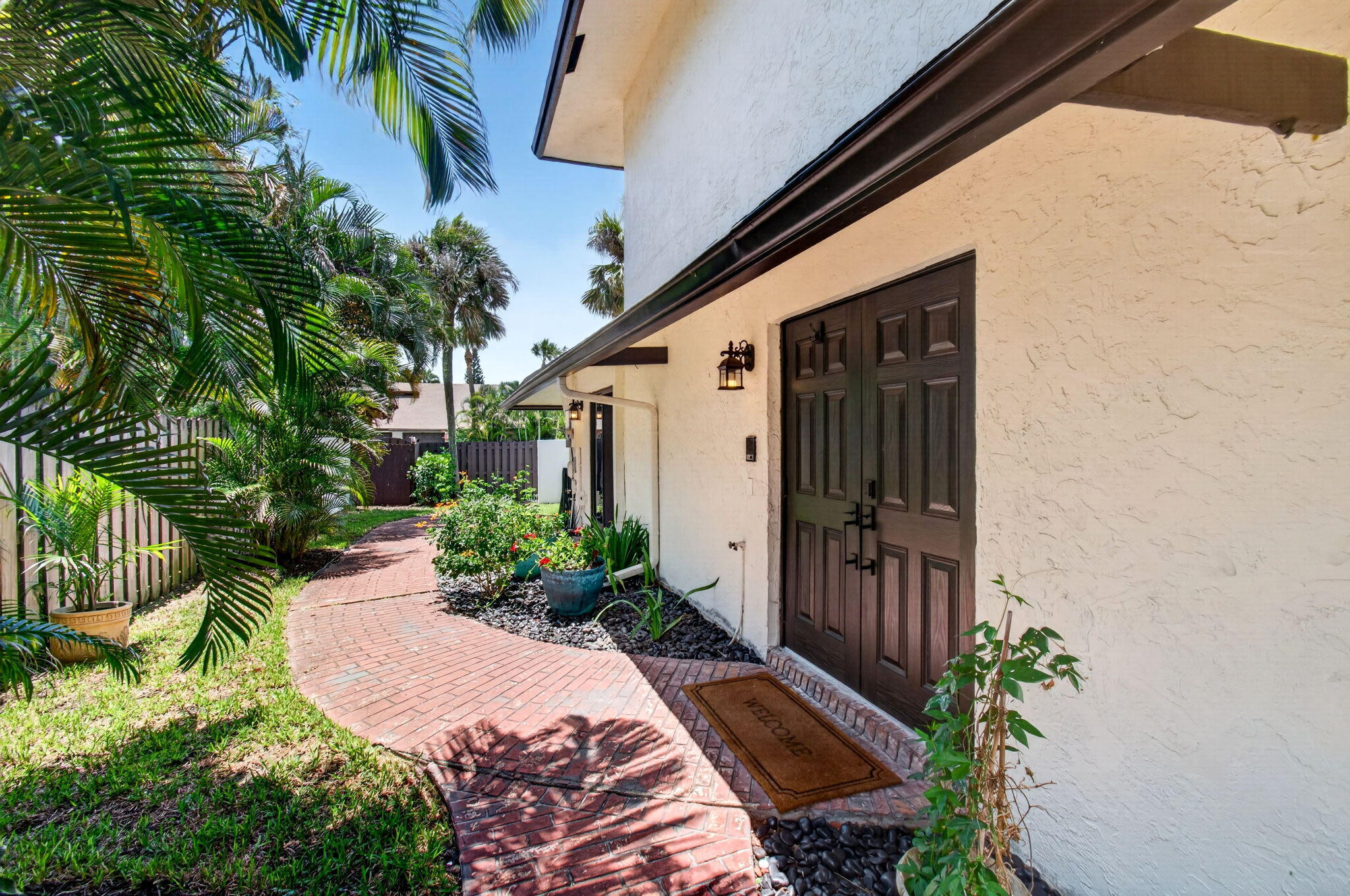 2745 SW 6th Street