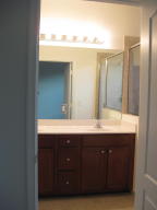 CHARLESTON COMMONS - Residential Lease