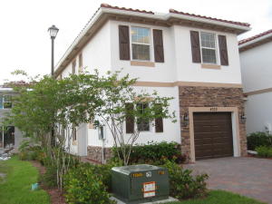 CHARLESTON COMMONS - Residential Lease