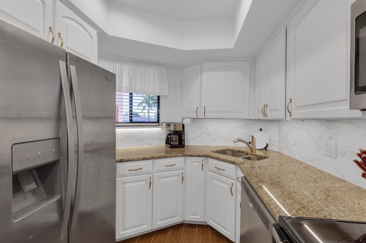 2400 S Ocean Drive 3945