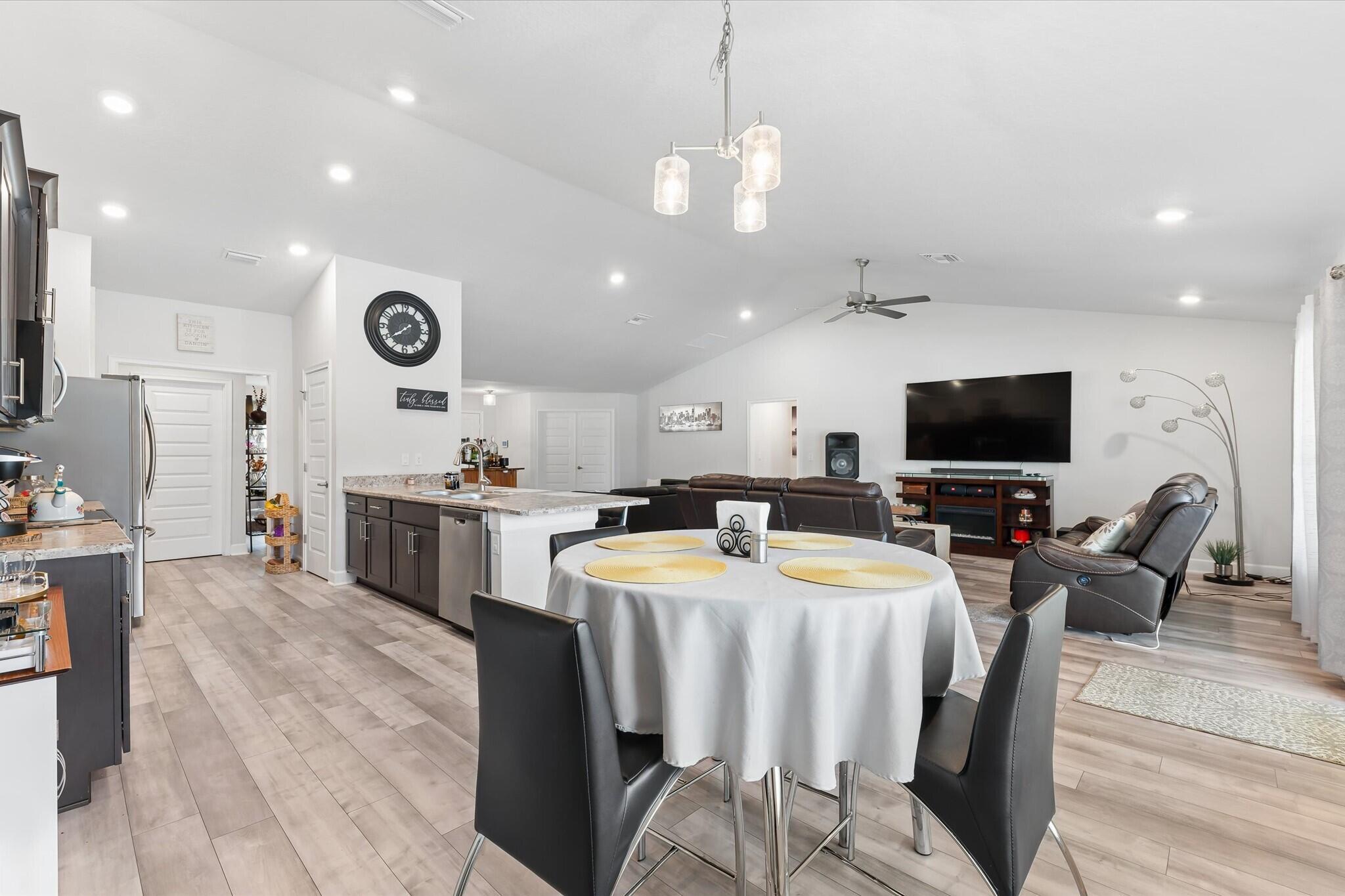 PORT ST LUCIE-SECTION 11 - Residential