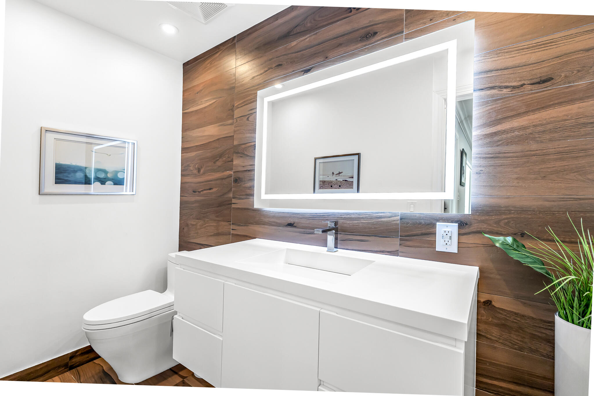CORAL KEY VILLAS 8TH SEC - Residential Lease