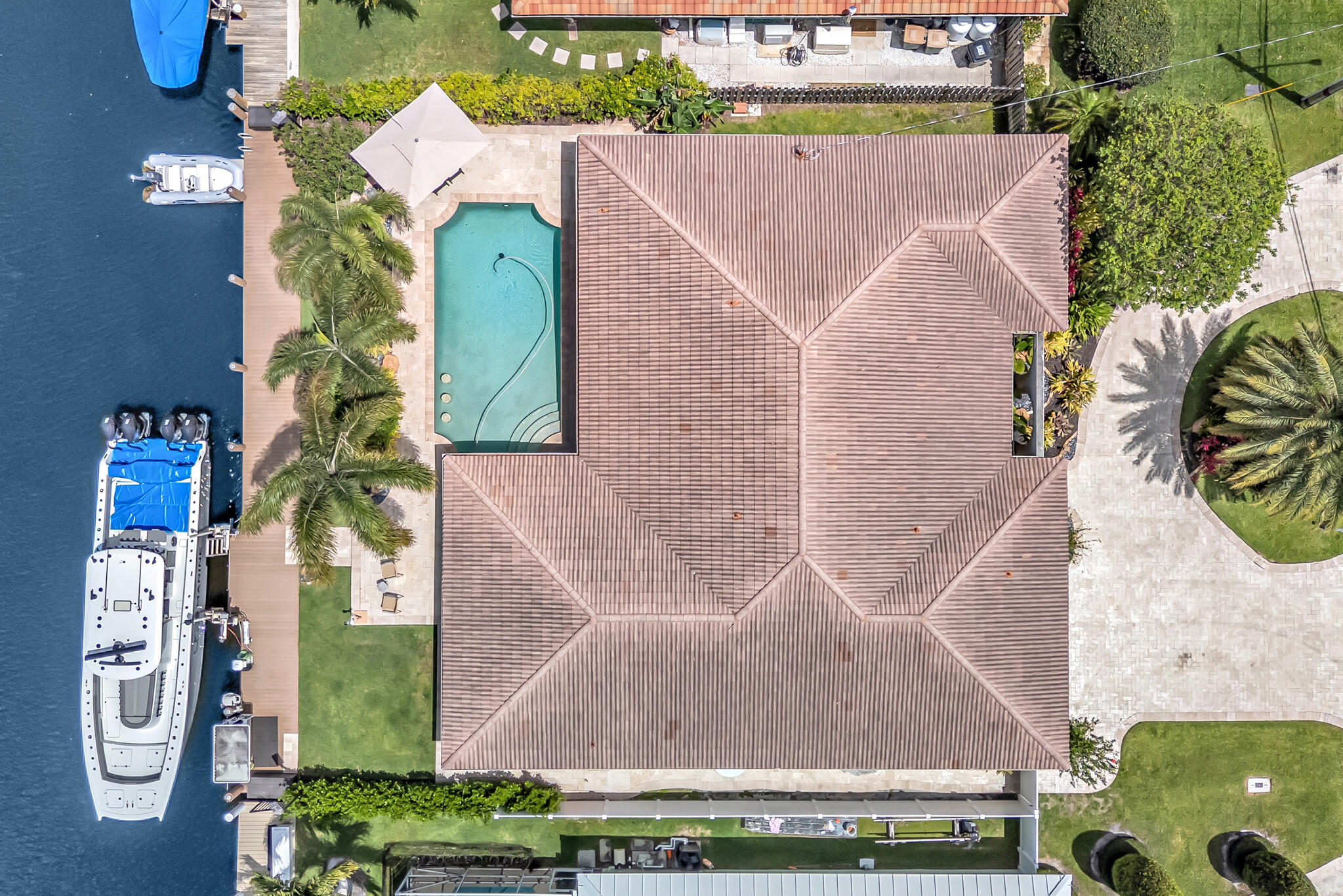 CORAL KEY VILLAS 8TH SEC - Residential Lease