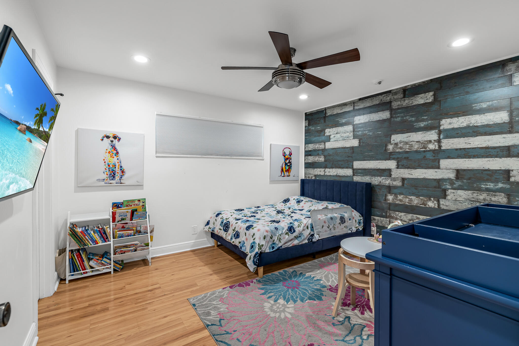 CORAL KEY VILLAS 8TH SEC - Residential Lease