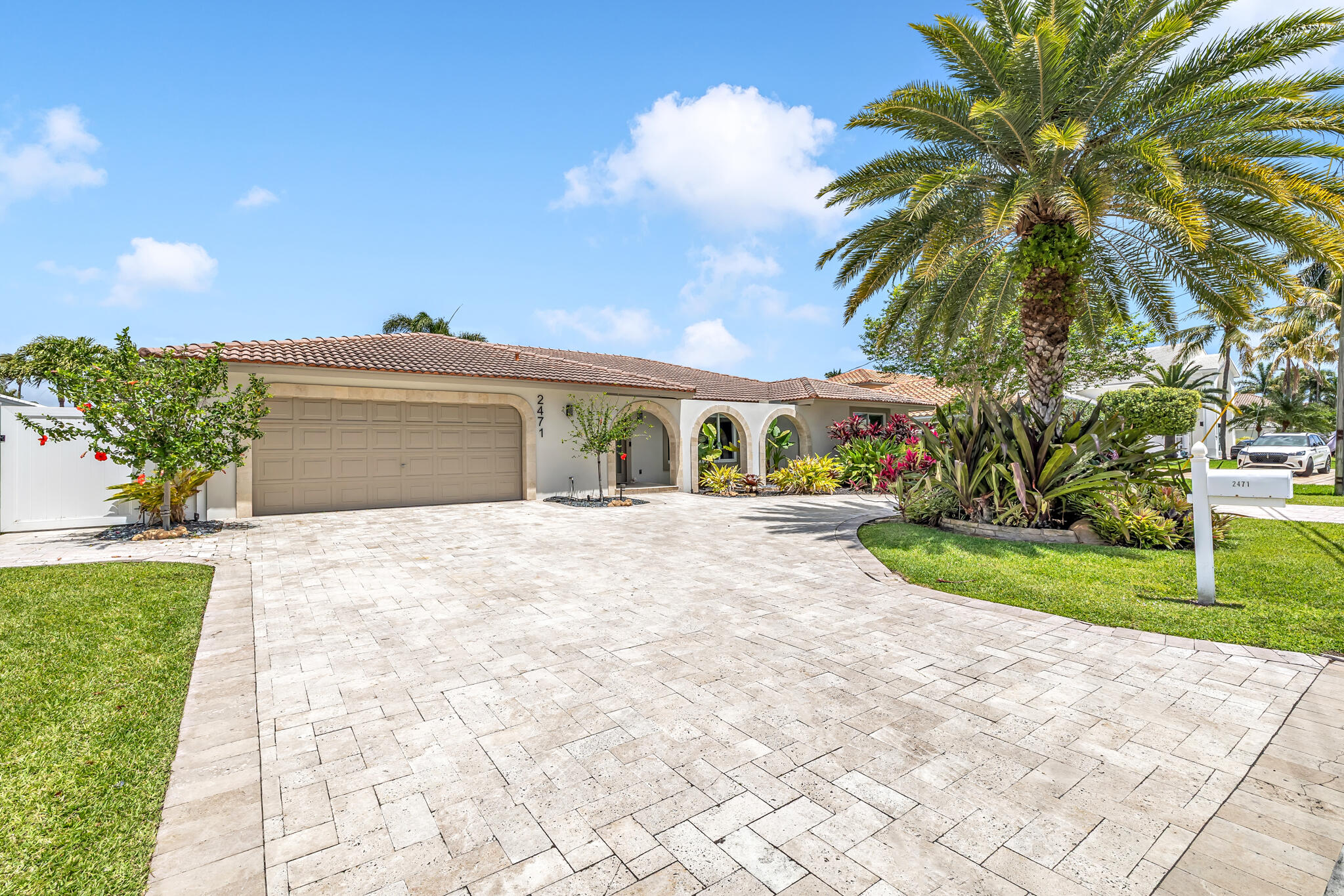CORAL KEY VILLAS 8TH SEC - Residential Lease