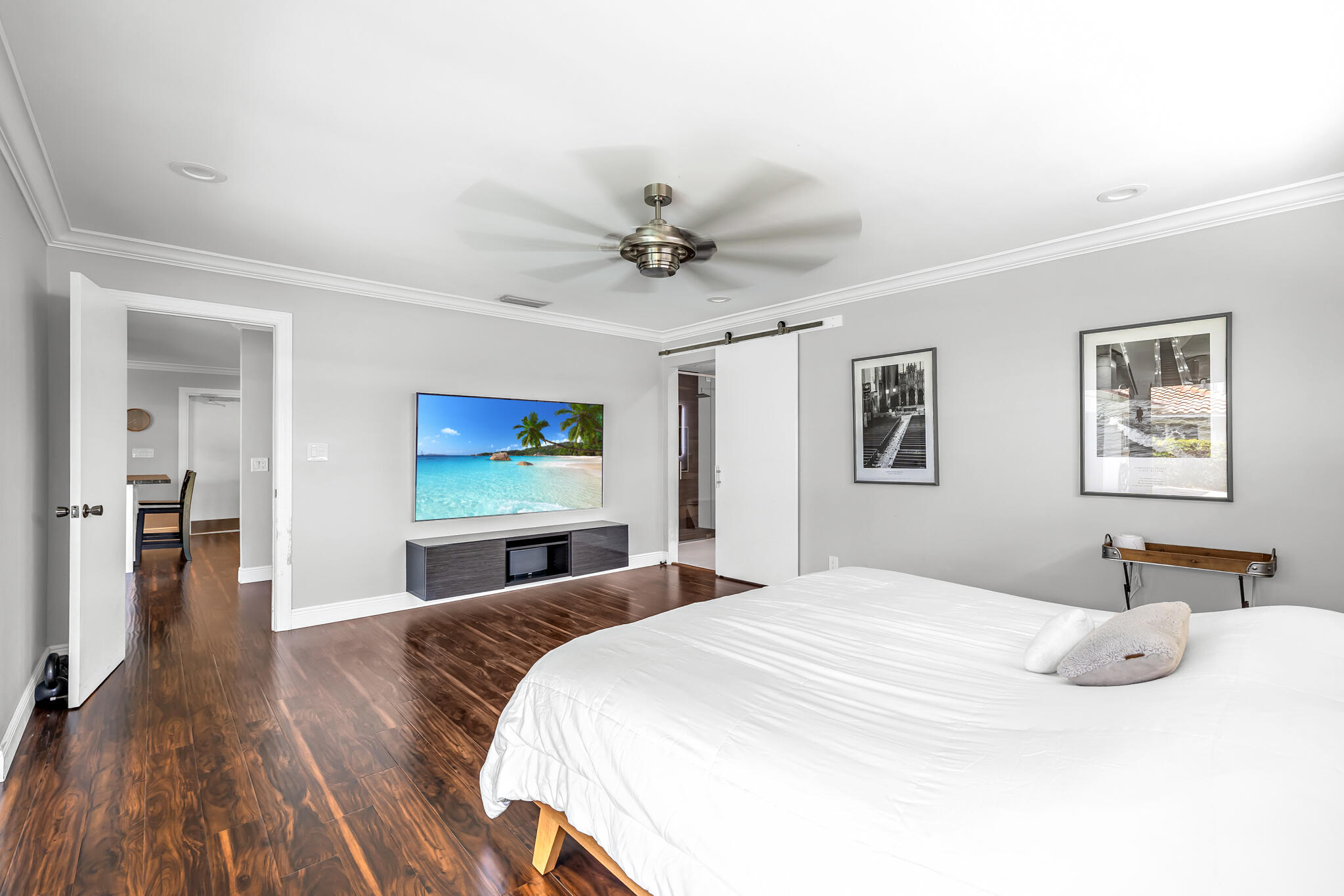 CORAL KEY VILLAS 8TH SEC - Residential Lease