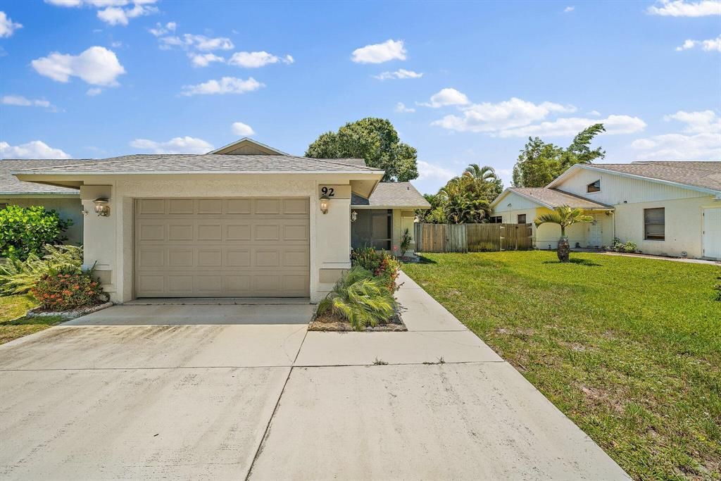 Photo of 92 SE Ontario Way Way, Stuart, FL 34997 (MLS # R10809448)