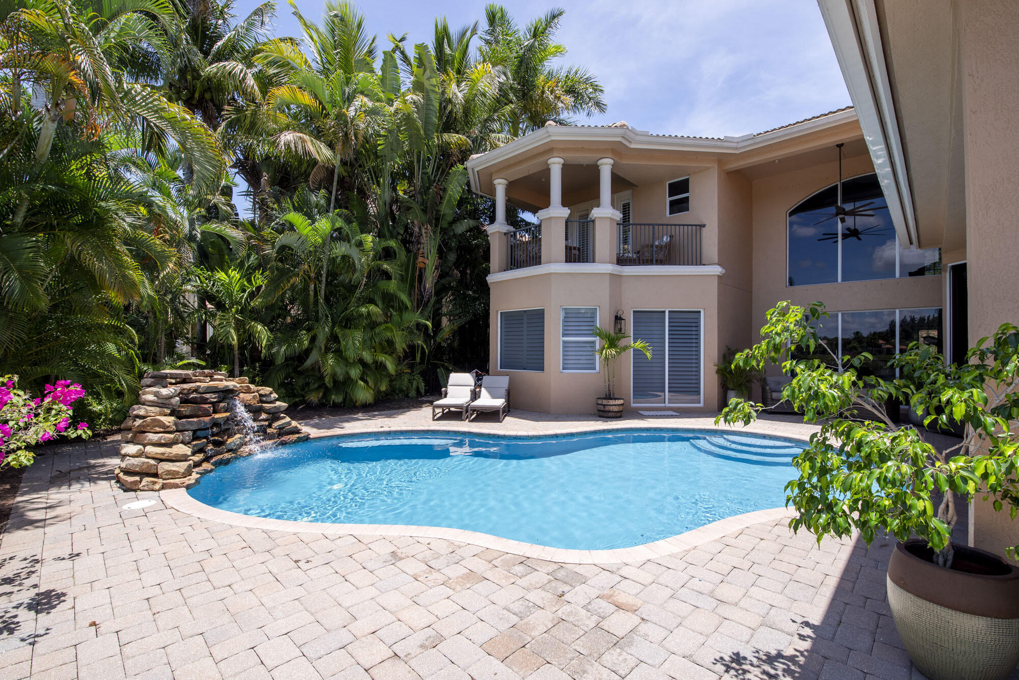 8801 Wellington View Drive