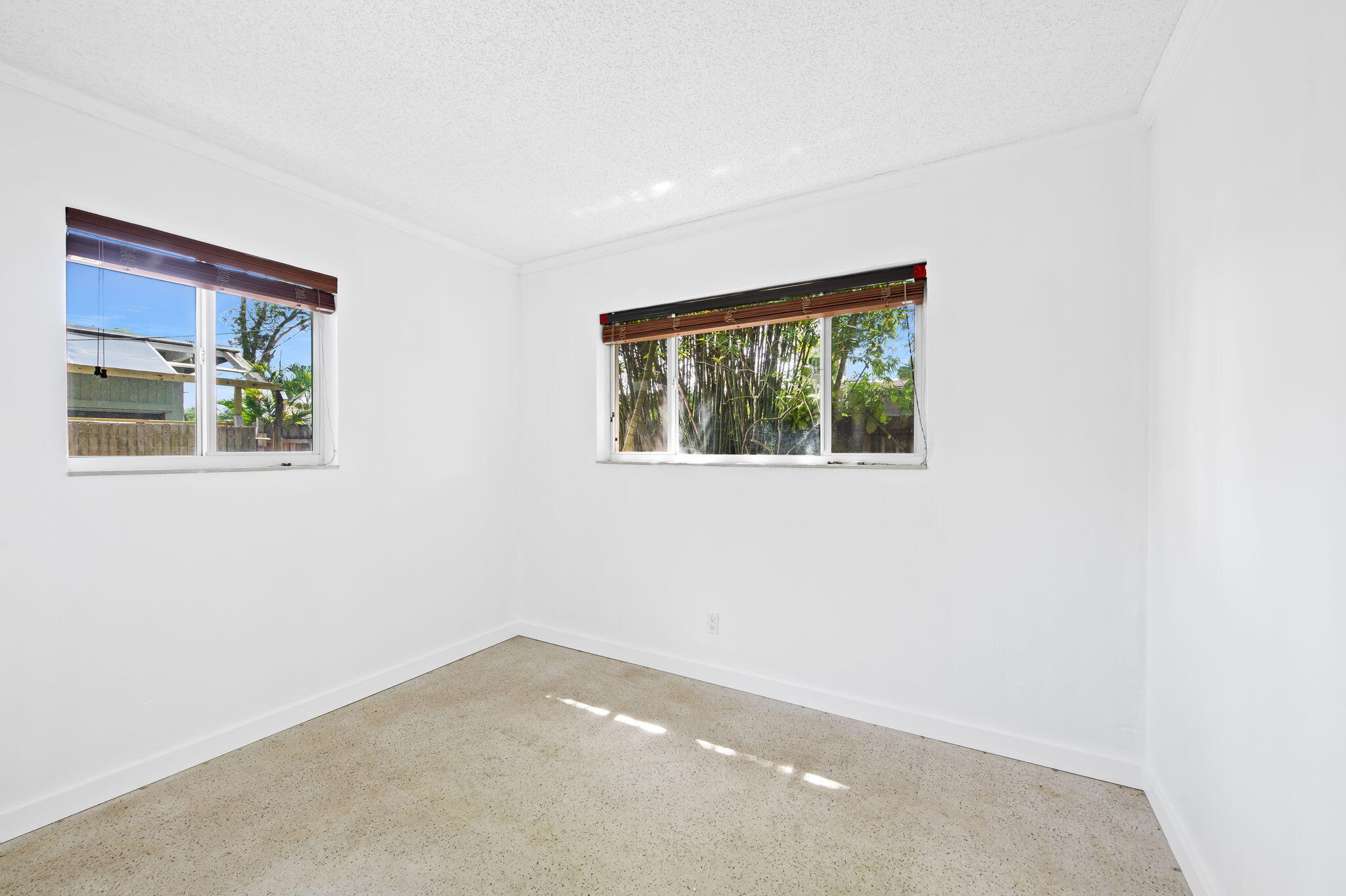 WILTON MANORS FIRST ADD - Residential Lease