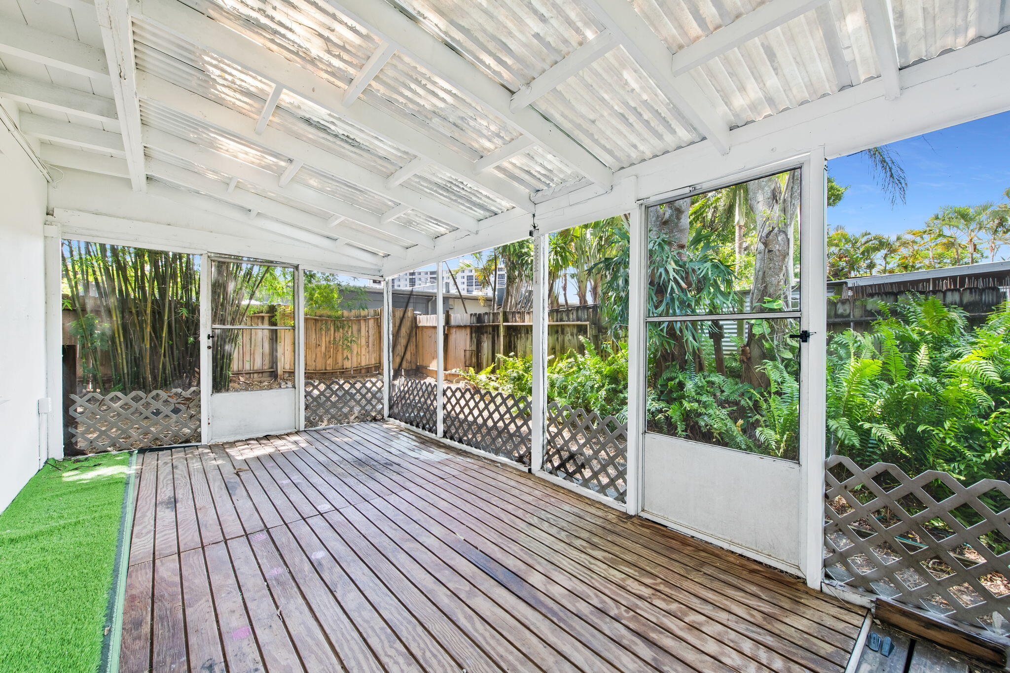 WILTON MANORS FIRST ADD - Residential Lease