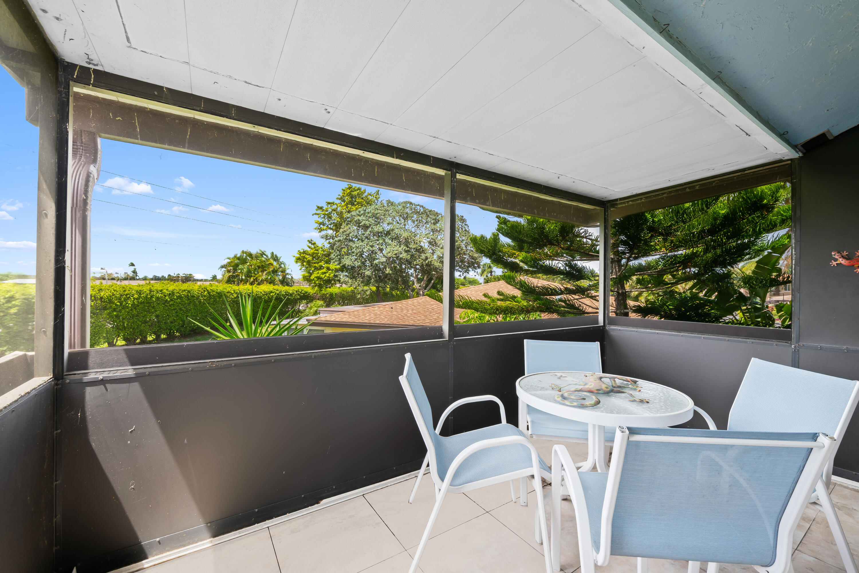 PALM GREENS AT VILLA DEL RAY CONDO II - Residential