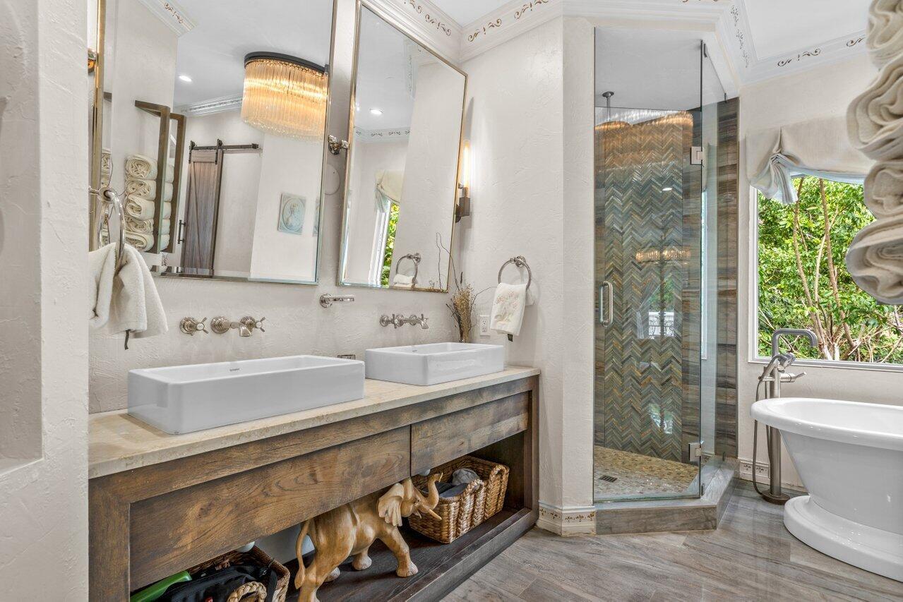 OLD FLORESTA - Residential