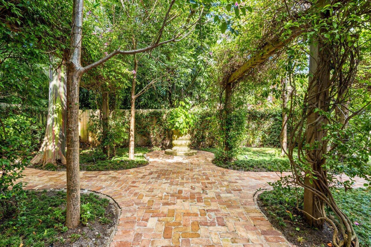 OLD FLORESTA - Residential