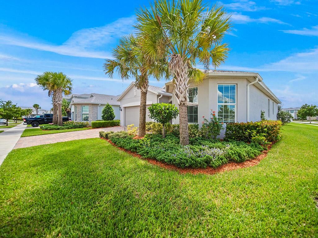 Photo of 10550 SW Captiva Drive, Port Saint Lucie, FL 34987 (MLS # R11125202)