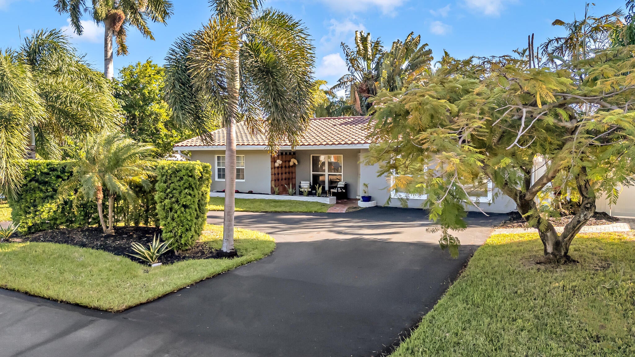 2740 SE 1ST Court