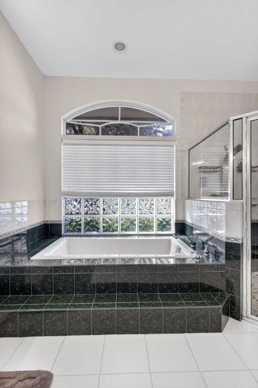 SUGAR POND MANOR OF WELLINGTON - Residential Lease