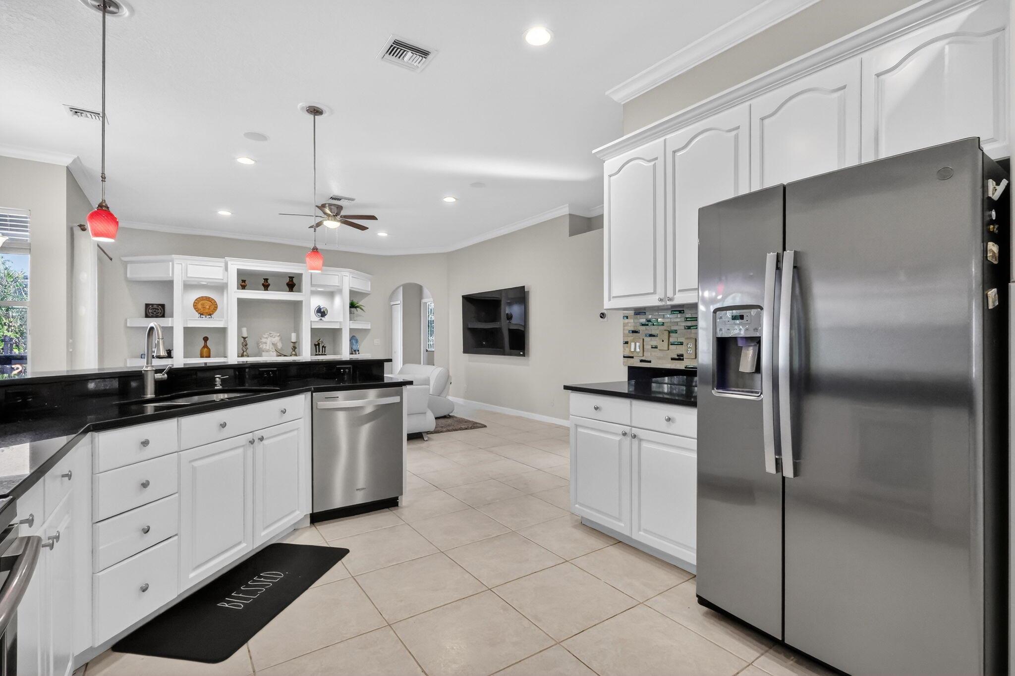 SUGAR POND MANOR OF WELLI - Residential Lease