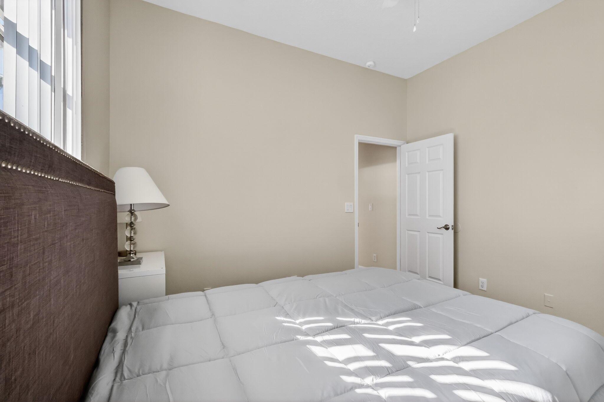 SUGAR POND MANOR OF WELLI - Residential Lease