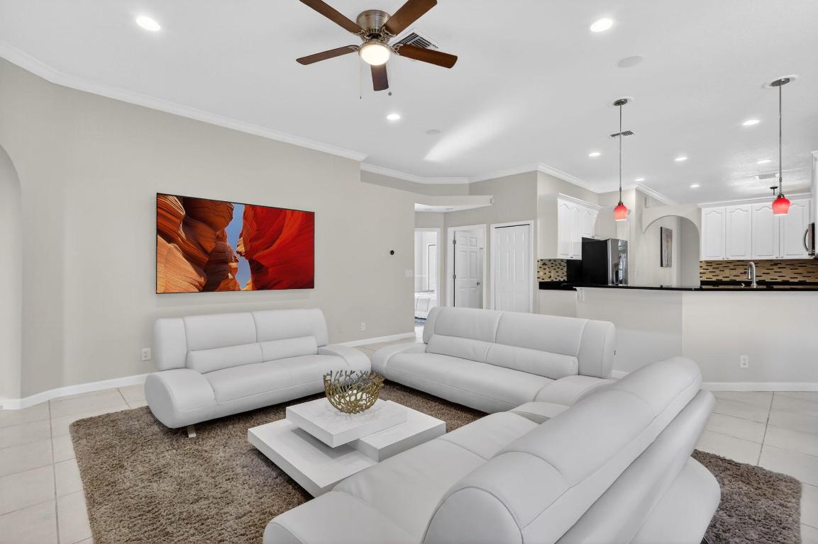 SUGAR POND MANOR OF WELLINGTON - Residential Lease