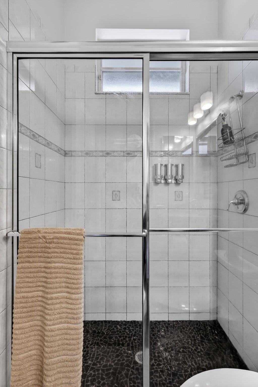 SUGAR POND MANOR OF WELLI - Residential Lease