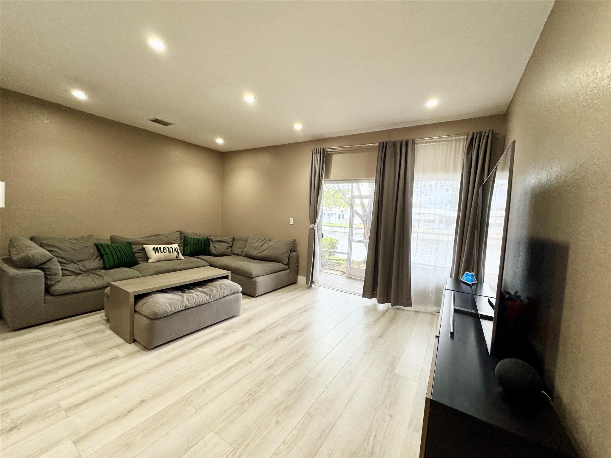 TUSCANY - Residential