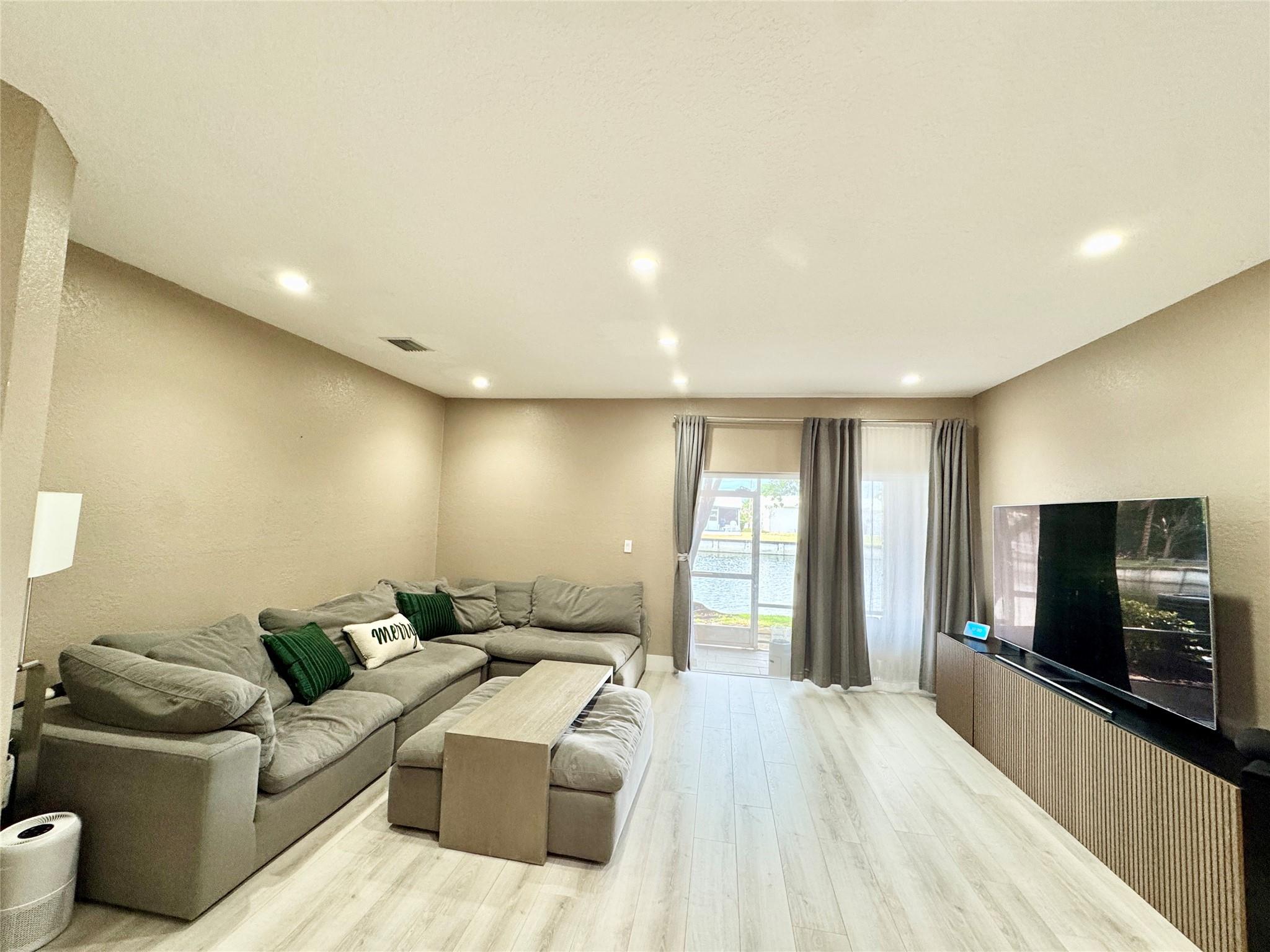 TUSCANY - Residential