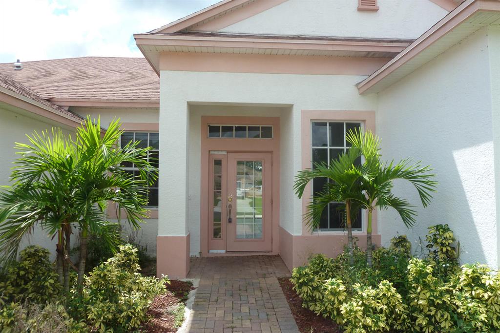 This 2006 built upgrade house offers 4 bedrooms/3 full bathrooms/Den/3-car garage and features: 1) open layout with living/dining area, nook, island kitchen and spacious bright family room; 2) three split zones with master suite, 2nd & 3rd bedrooms, and the 4th bedroom; 3) all the rooms with comfortable high ceiling; 4) freshly painted entire house; 5) ceramic tile flooring throughout; 6) recently installed AC unit and hot water heater; 7) granite counters and solid wood cabinets in kitchen and bathrooms; 8) stainless steel kitchen appliances; 9) Numerous closets for storage; 10) living slider opens to large covered porch with completely fenced backyard, and more. Most importantly, this house is located in a quiet and very nice neighborhood with super easy access both Gatlin and Becker.