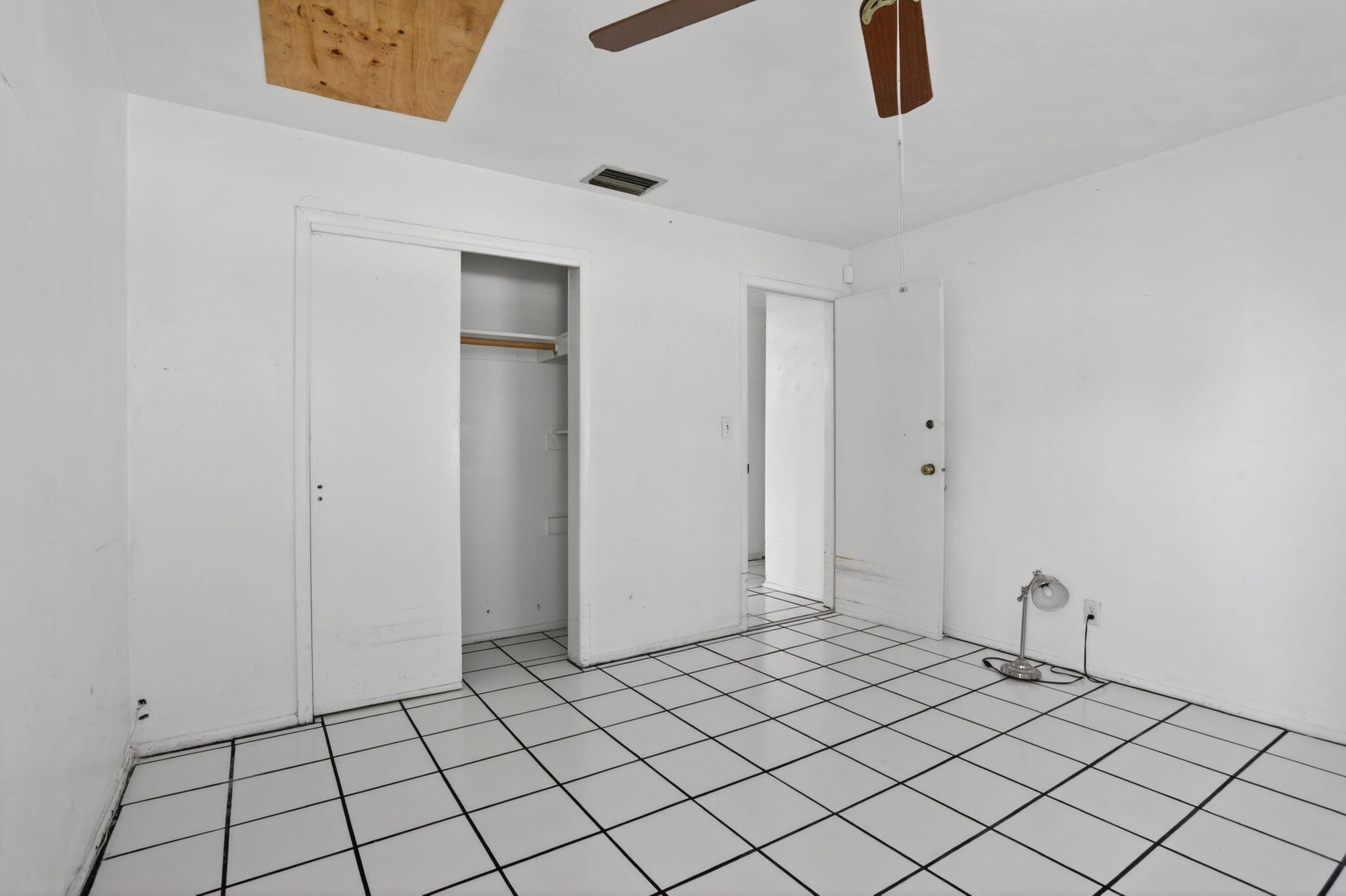 CRESTHAVEN NO 6 - Residential