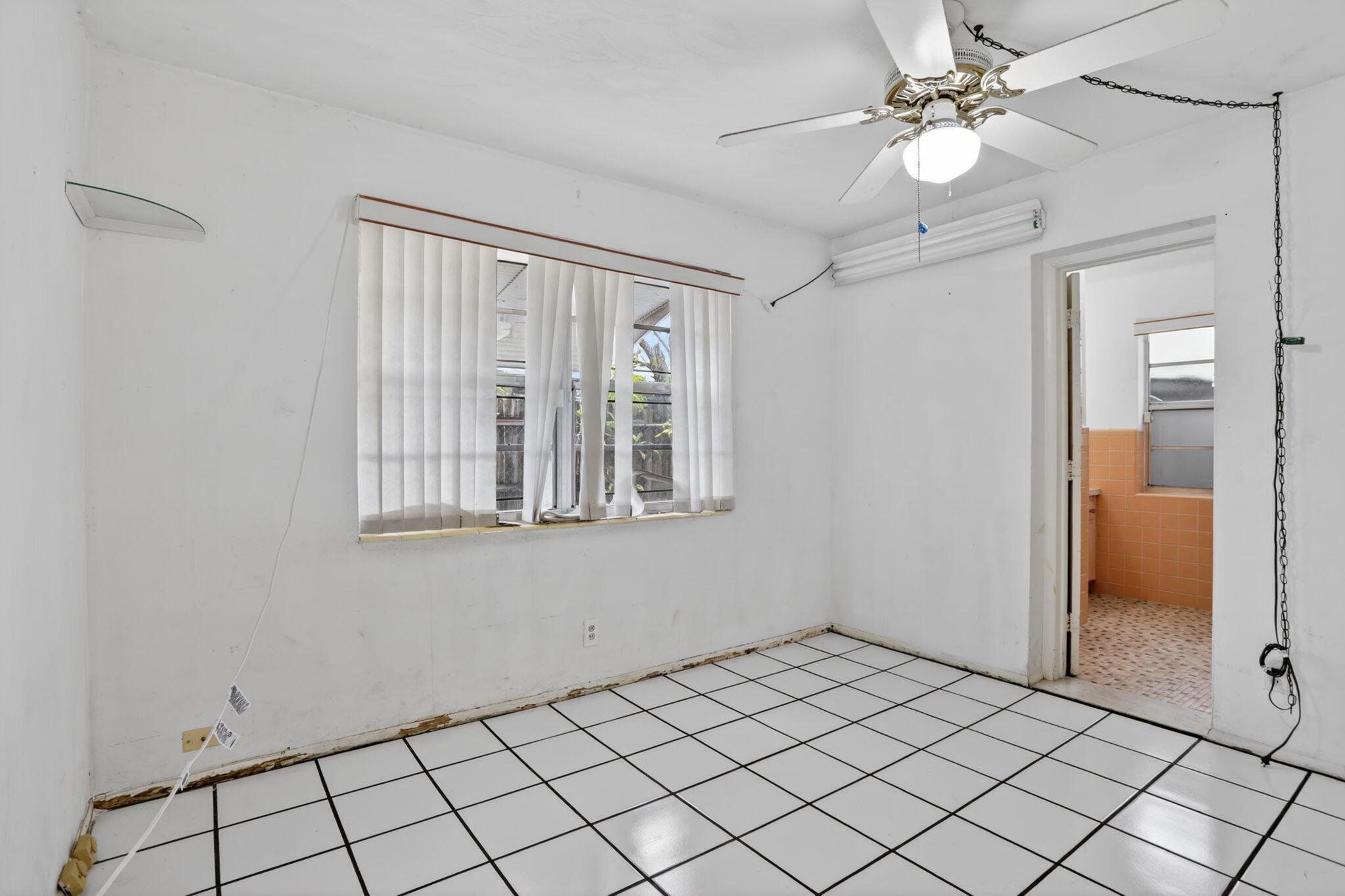 CRESTHAVEN NO 6 - Residential