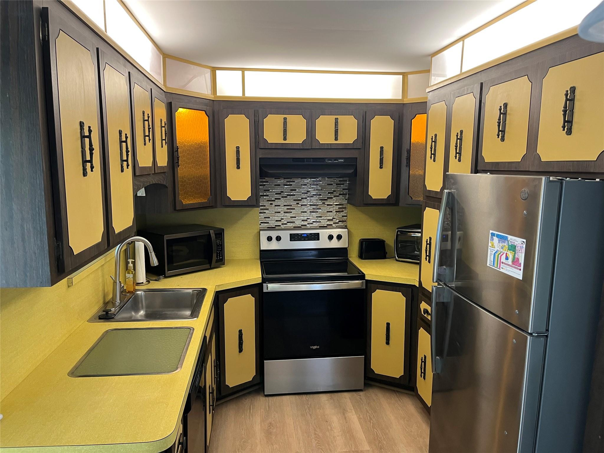 Playland Isles 37-14 B - Residential