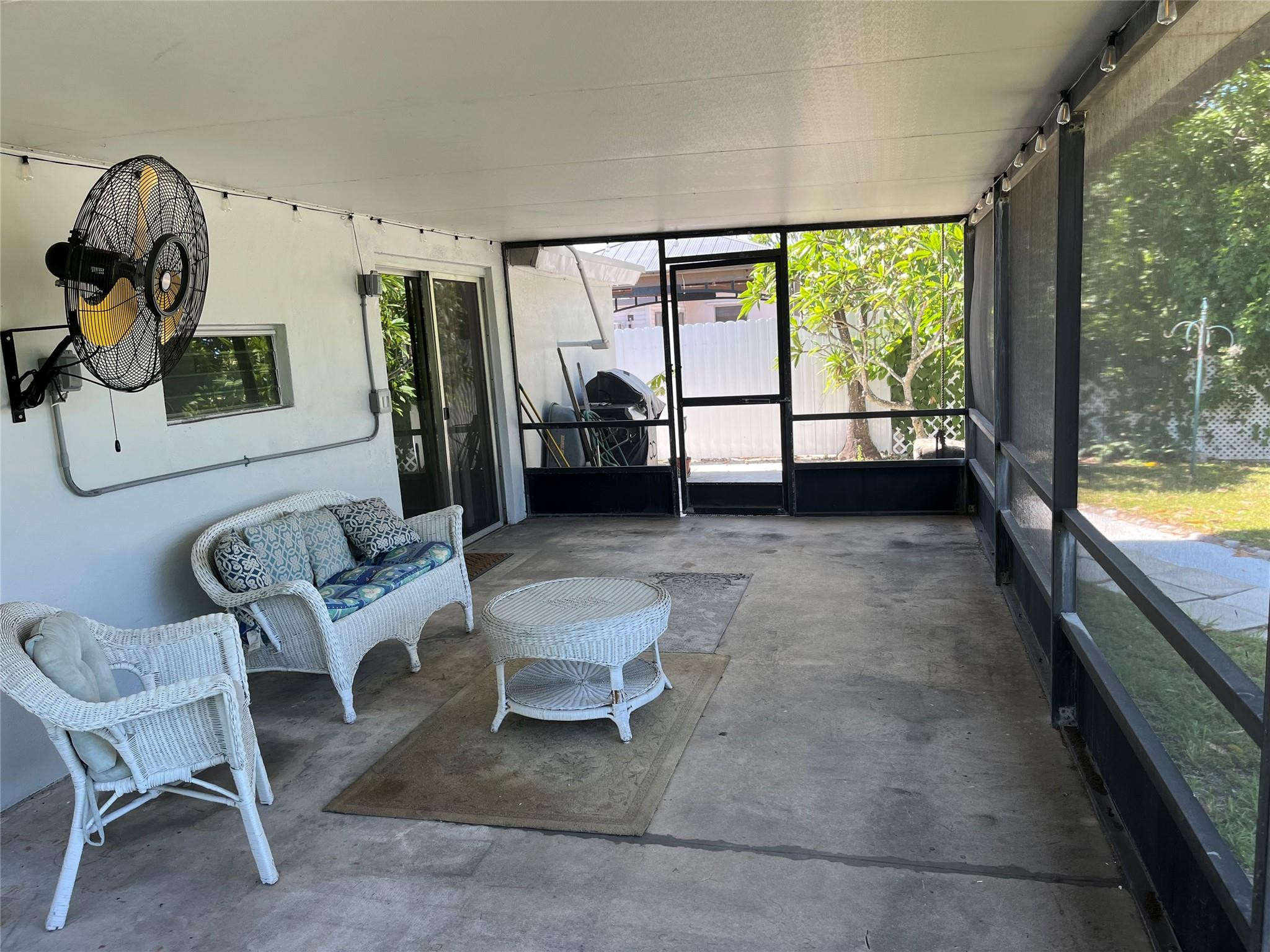 Playland Isles 37-14 B - Residential