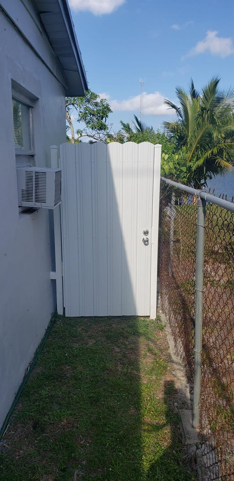 Playland Isles 37-14 B - Residential