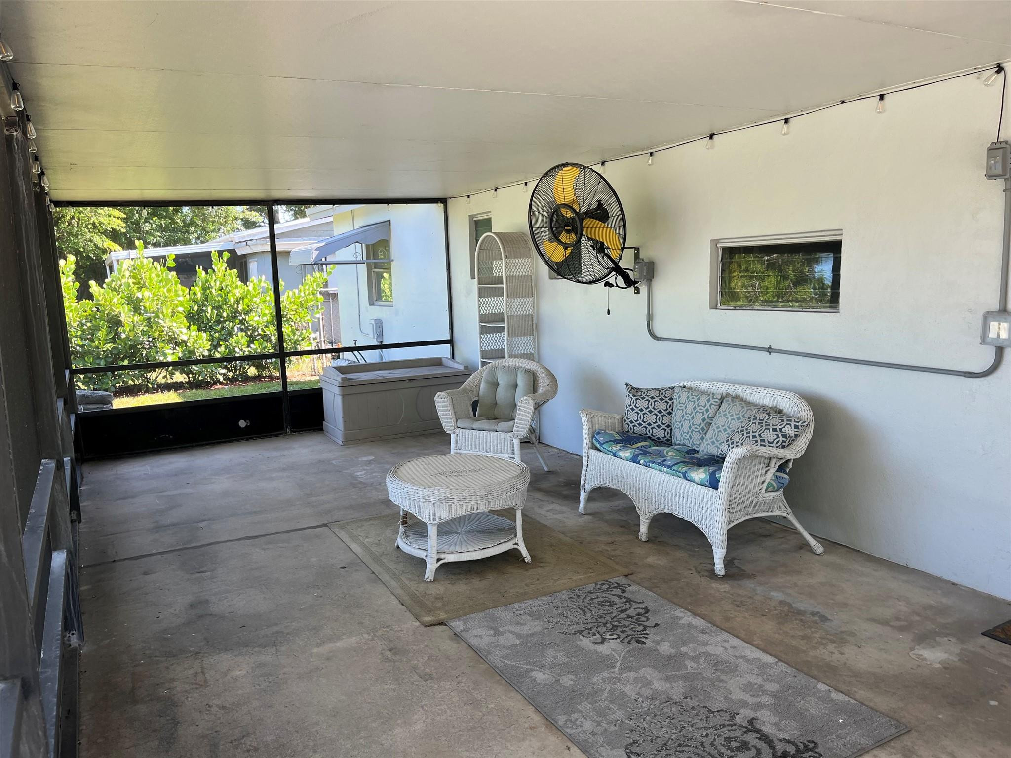 Playland Isles 37-14 B - Residential