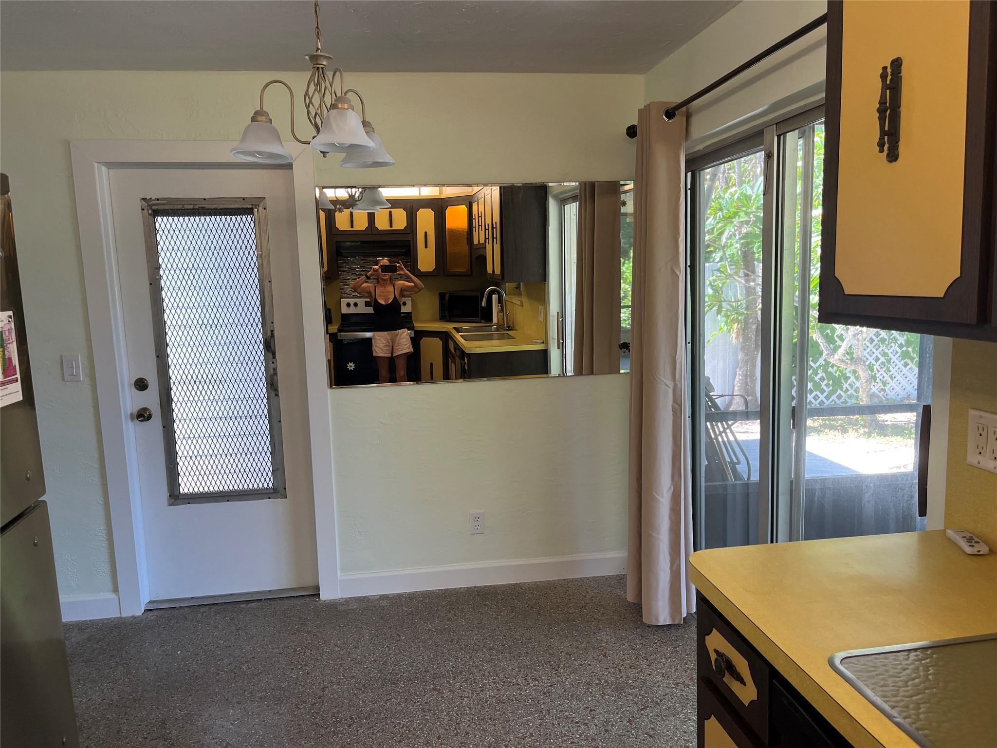 Playland Isles 37-14 B - Residential