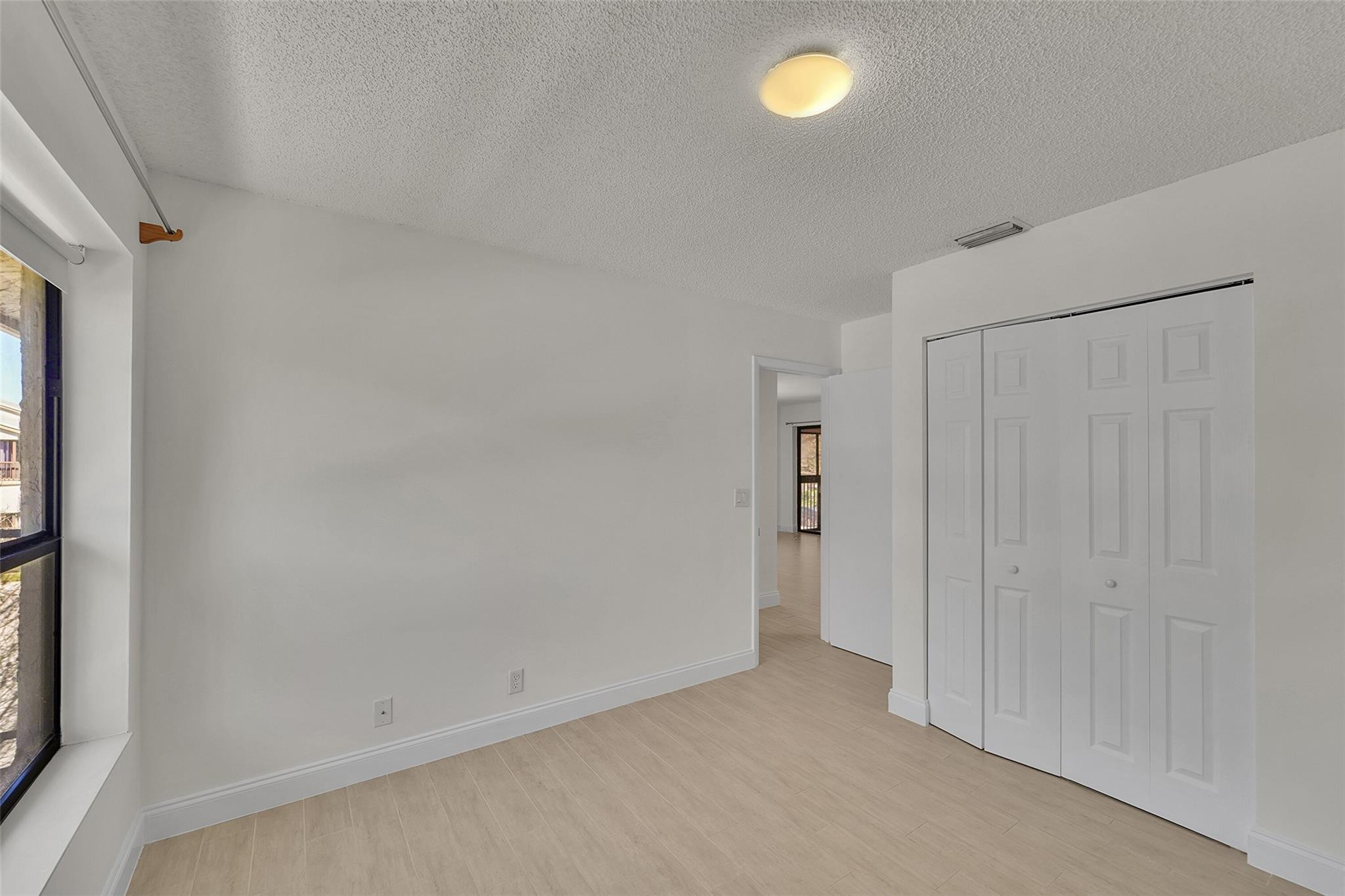 KARANDA VILLAGE VI-A COND - Residential