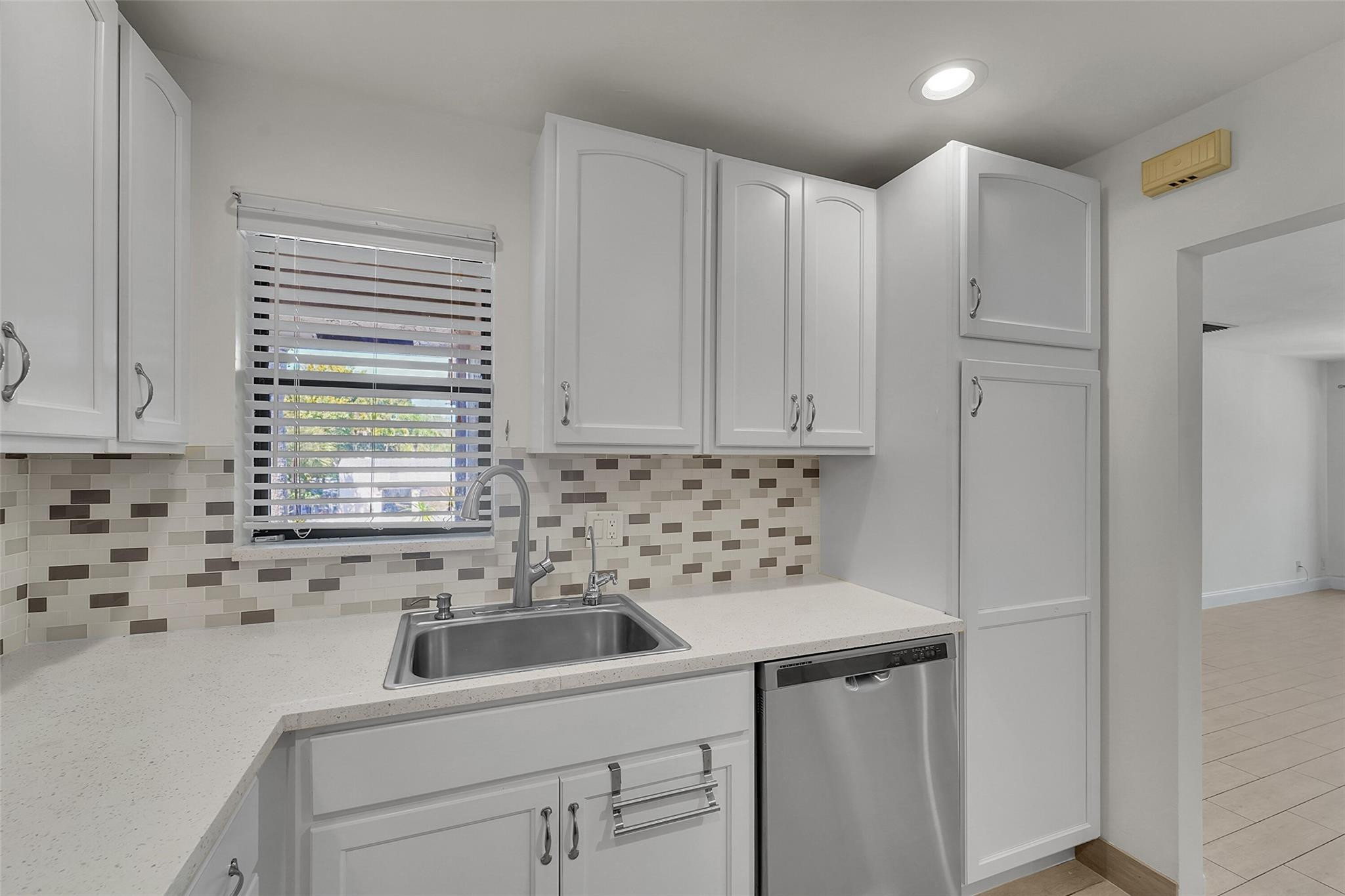 KARANDA VILLAGE VI-A COND - Residential