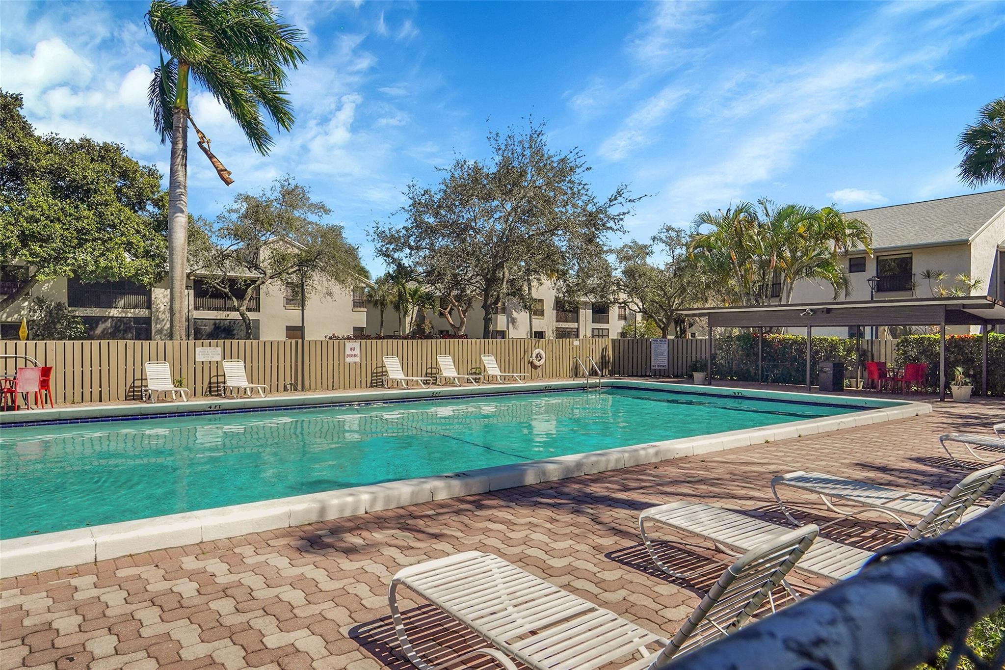 KARANDA VILLAGE VI-A COND - Residential