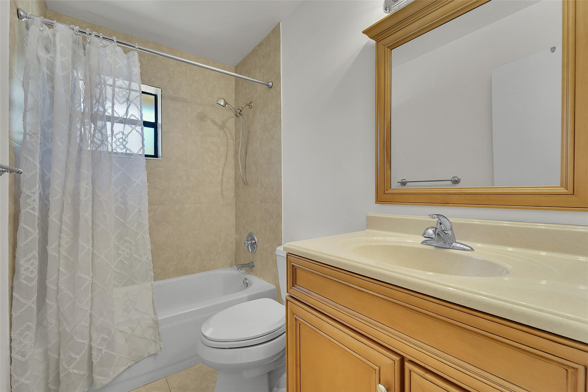 KARANDA VILLAGE VI-A COND - Residential