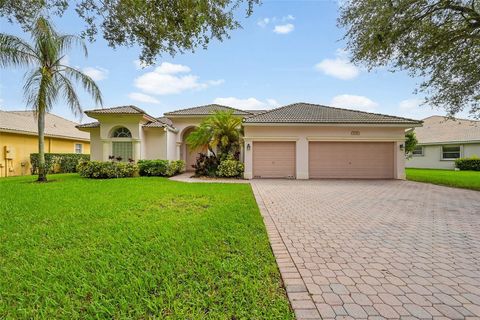 5045 NW 57th Way Coral Springs FL 33067
