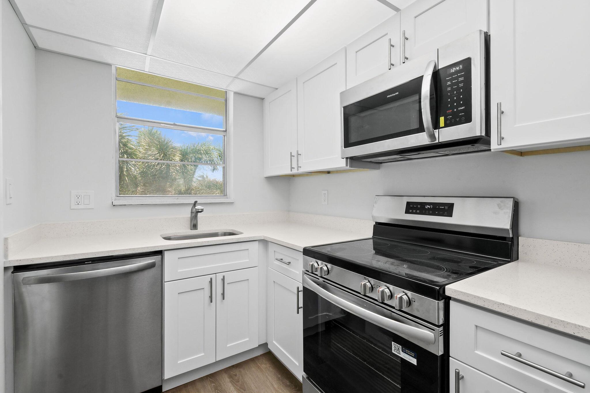 Just renovated and back on the market-July 2025! Best priced spacious 1-bedroom, 1-bathroom located on the water in North Palm Beach. This condominium features a brand-new kitchen equipped with all-new stainless-steel refrigerator, dishwasher, and microwave, complemented by stylish quartz countertops.This waterfront unit offers beautiful canal and intracoastal views from the lanai and catwalk. It's situated in a fantastic location in North Palm Beach, close to fine dining, shopping, and the beach. All measurements and information are deemed correct; buyers or tenants should verify all property and community details.There are no upcoming assessments, and a new roof is scheduled to be installed in 2025. Don't miss the chance to see it soon! See more-
