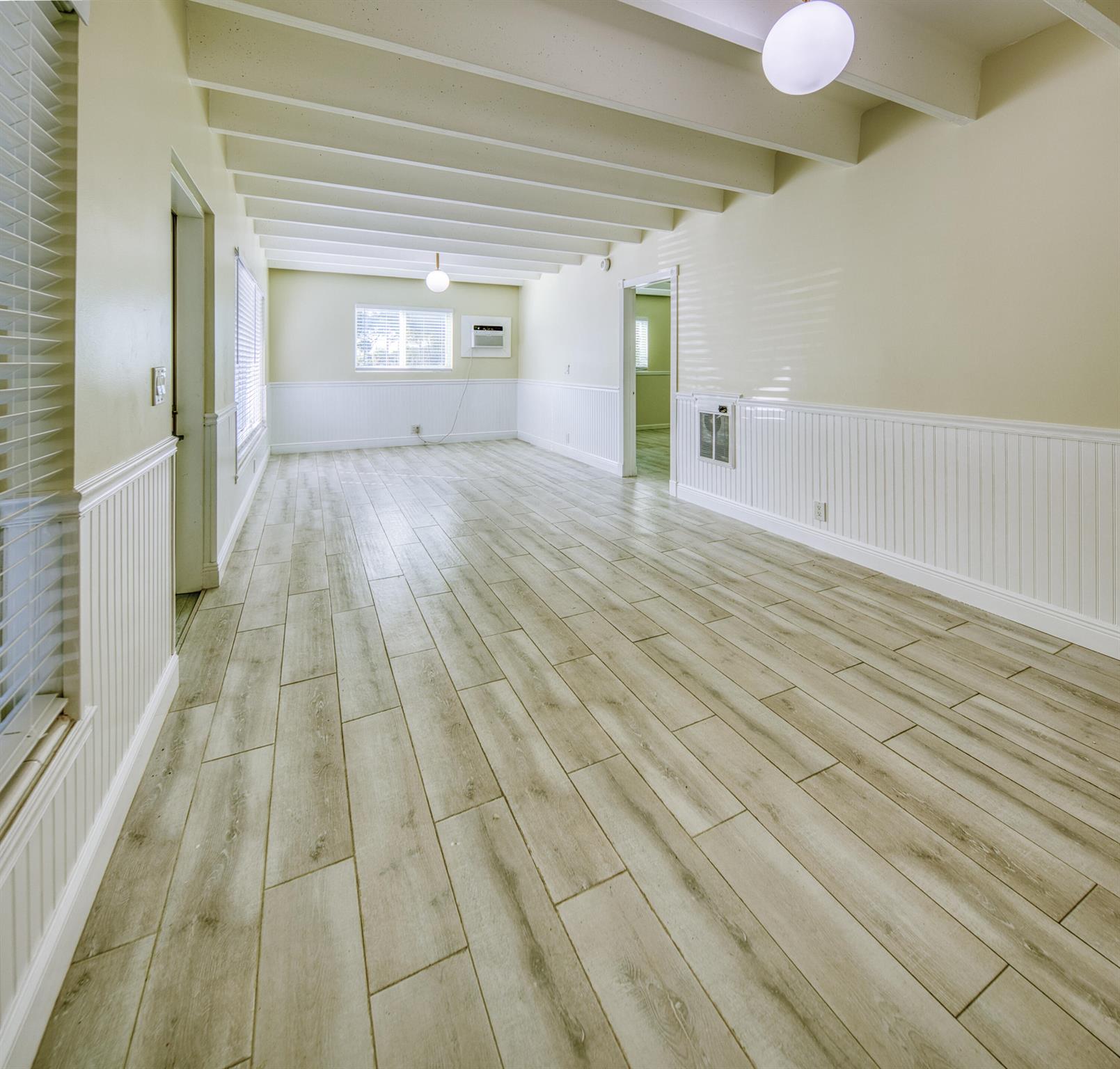 LAKE AVE APTS INC 1520 LA - Residential Lease