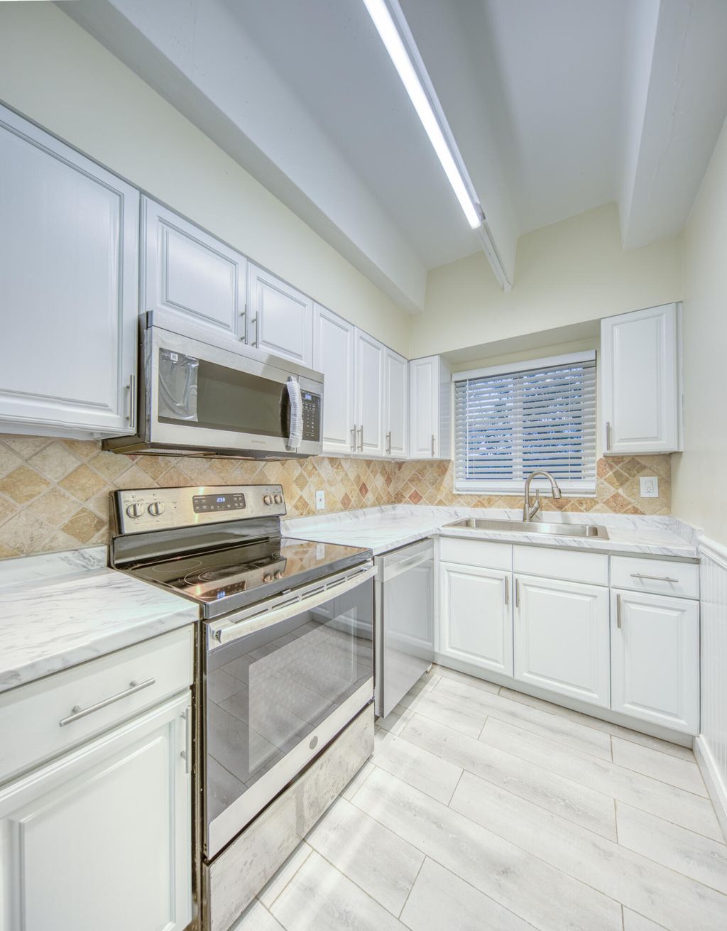 Photo of 1520 Lake Avenue #3a, Lake Worth Beach, FL 33460 (MLS # R11146286)