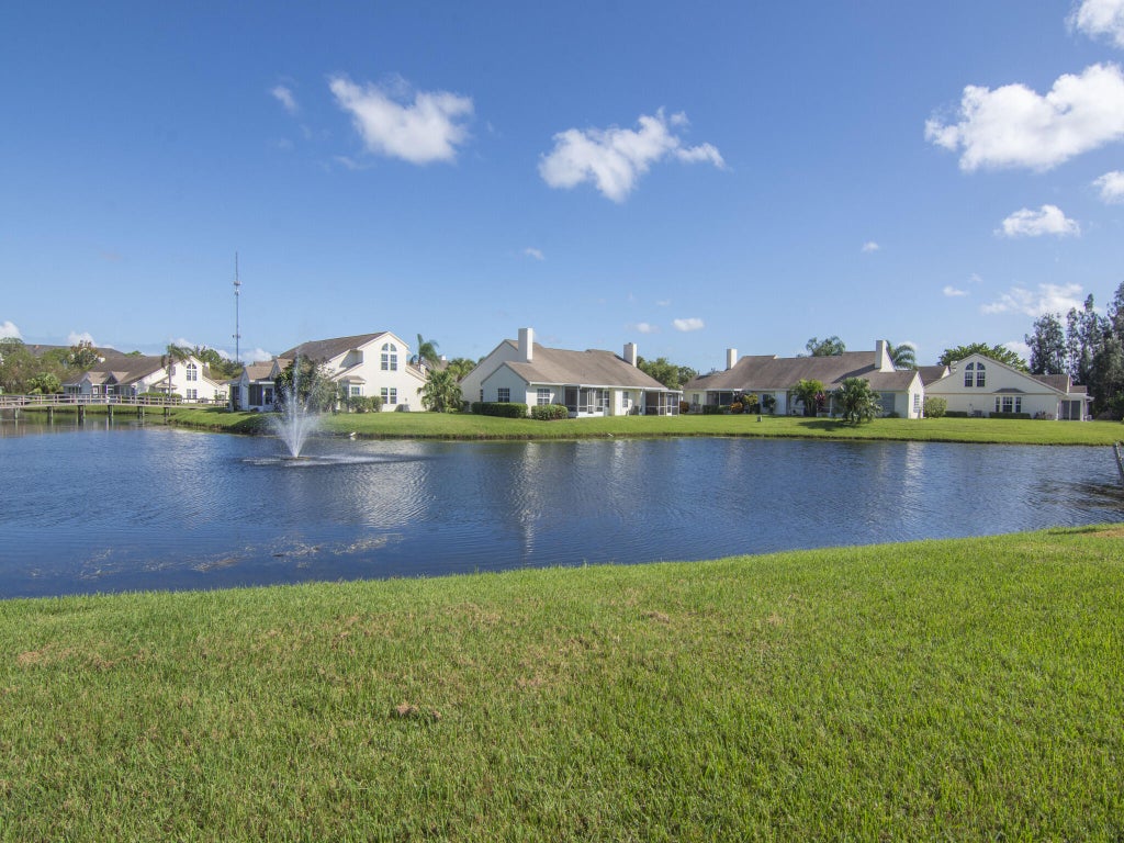 Photo of 1840 Waterford Drive #3, Vero Beach, FL 32966 (MLS # R11087467)