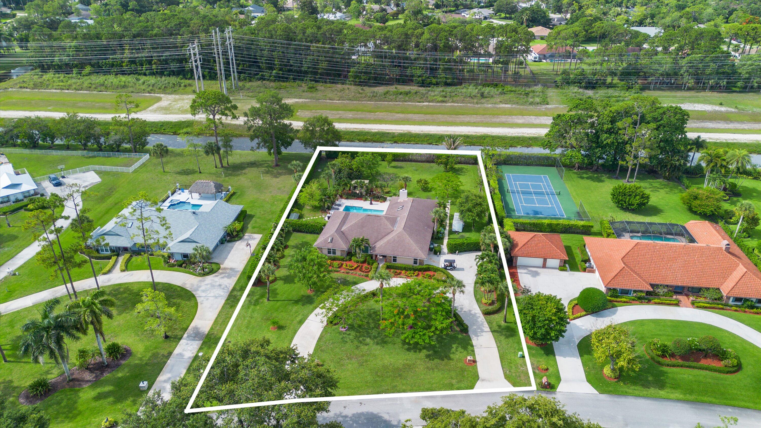 PINEWOOD OF WELLINGTON - Residential