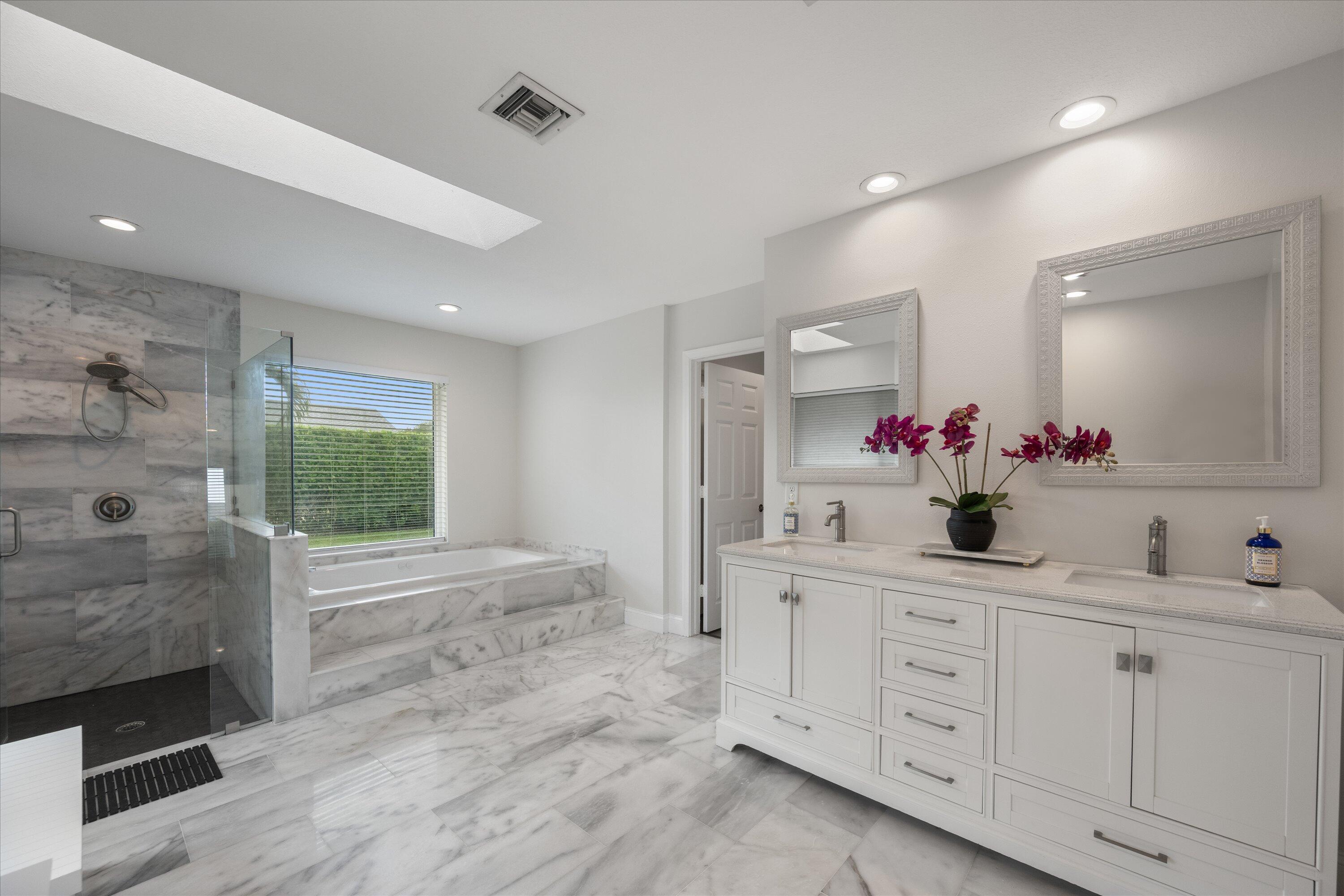 PINEWOOD OF WELLINGTON - Residential