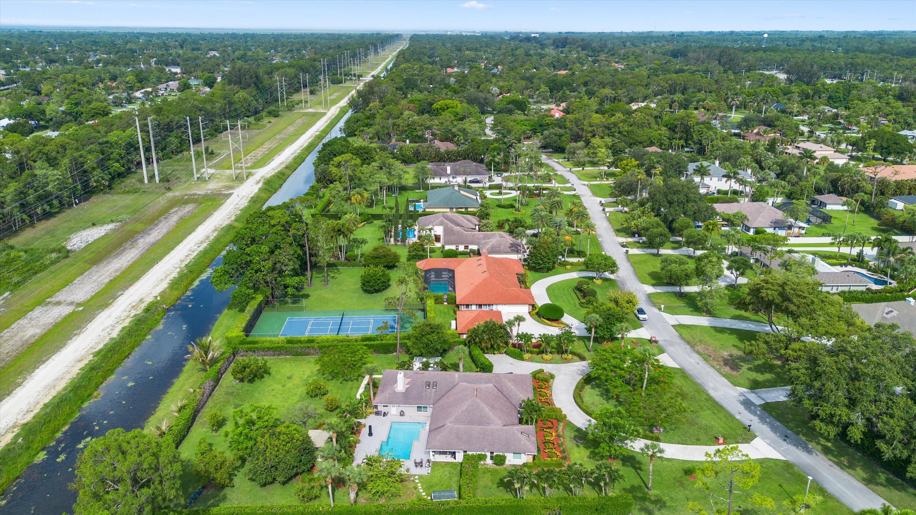 PINEWOOD OF WELLINGTON - Residential